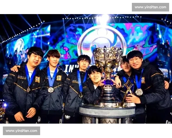 LPL比赛精彩回放：回顾赛季巅峰对决与战术策略解析